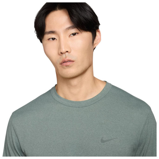 Nike Ανδρική κοντομάνικη μπλούζα Hyverse Dri-FIT UV Tee Nike Ανδρική κοντομάνικη μπλούζα Hyverse Dri-FIT UV Tee